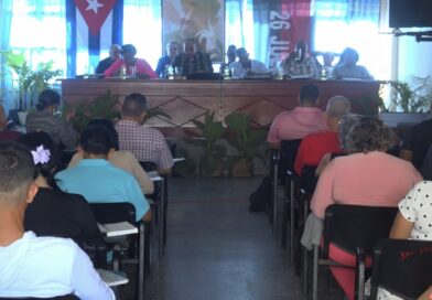 Sesionó en Sandino el pleno del Comite Municipal del Partido.