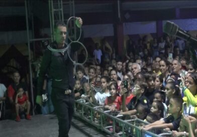 Presentación de espectáculo del Circo Nacional de Cuba en Sandino.
