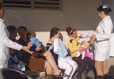 Se realiza labor educativa en los Consultorios Médicos de la Familia (CMF) #9 y #10 sobre la importancia de la lactancia materna y sus beneficios.